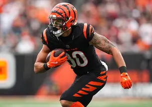 TOW_AndreiIosivas.jpg Cincinnati Bengals wide receiver Andrei Iosivas ’23 makes a catch during an NFL football game against the Arizona Cardinals on Dec. 28, 2025, in Cincinnati.