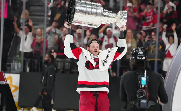 Eric Robinson ’18 Caps Hockey Journey With Stanley Cup Title Eric Robinson ’18 Caps Hockey Journey With Stanley Cup Title