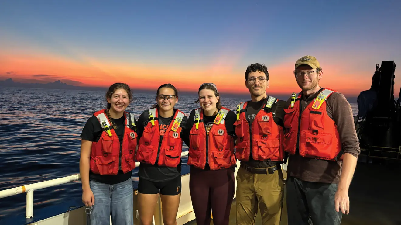 High Meadows Sends Student Interns to Labs and Field Sites High Meadows Sends Student Interns to Labs and Field Sites